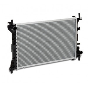 Радіатор охолодження двигуна
