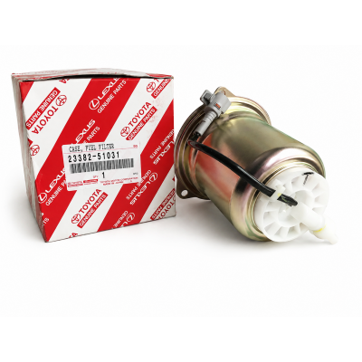 Колба паливного фільтра Toyota 23382-51031 під капотом для Toyota Land Cruiser 200, Lexus LX450d/LX570