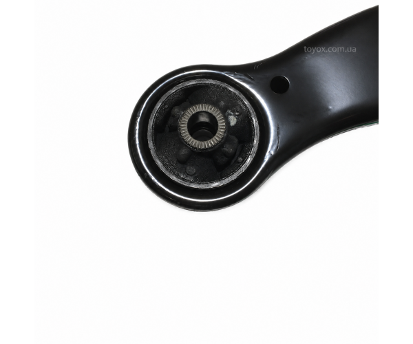 Передній нижній важіль правий Toyota / Lexus 48068-58010