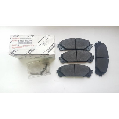 Колодки гальмівні передні комплект Toyota Highlander, RAV4, Sienna / Lexus RX, NX, ES 04465-0E010
