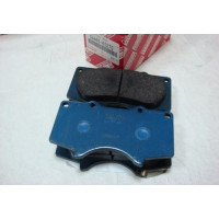 Колодки передні гальмові, комплект TOYOTA 0446560270 Колодки передні гальмові, комплект TOYOTA 0446560270