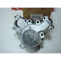 Насос водяний у зборі TOYOTA 1610039555 Насос водяний у зборі TOYOTA 1610039555