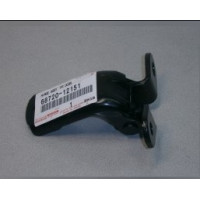 Петля двері передньої лівої верхня TOYOTA 6872012151 Петля двері передньої лівої верхня TOYOTA 6872012151