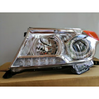 Фара передня у зборі TOYOTA 8118560F30 Фара передня у зборі TOYOTA 8118560F30